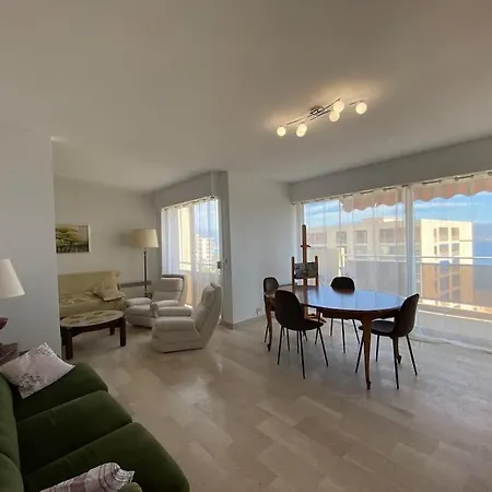 Grand T3 Avec Vue Ajaccio (Corsica)